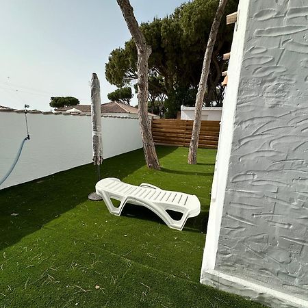 Cocos Sun Guest House Chiclana de la Frontera Exterior photo