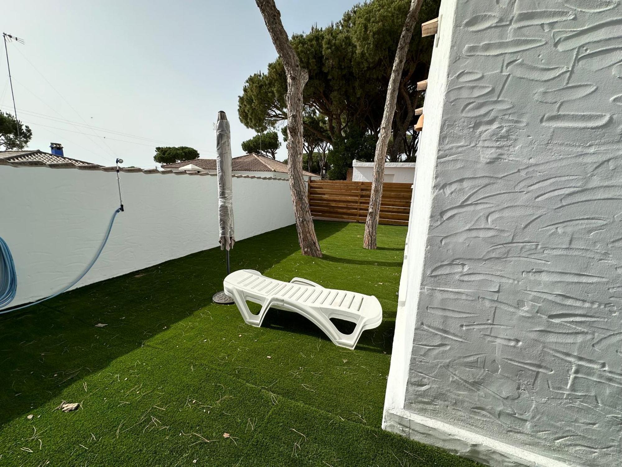 Cocos Sun Guest House Chiclana de la Frontera Exterior photo